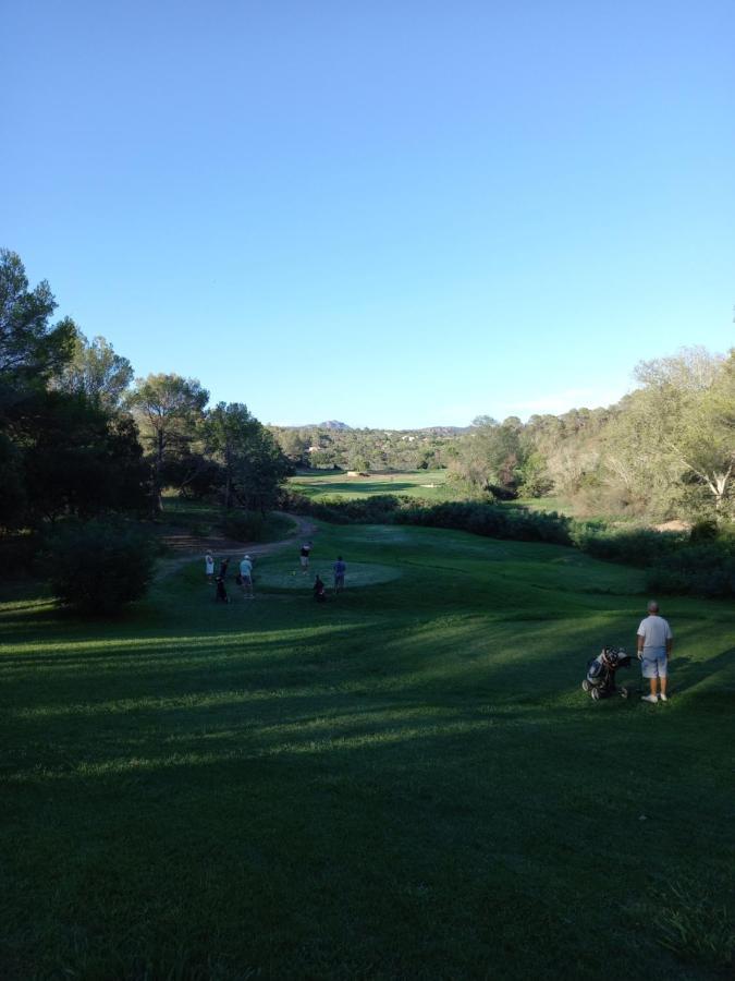 Les Hauts Du Golf Rez De Jardin Piscine Tennis Saint-Raphaël 外观 照片